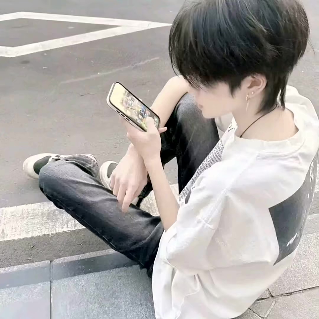 怜雍凝.栖息