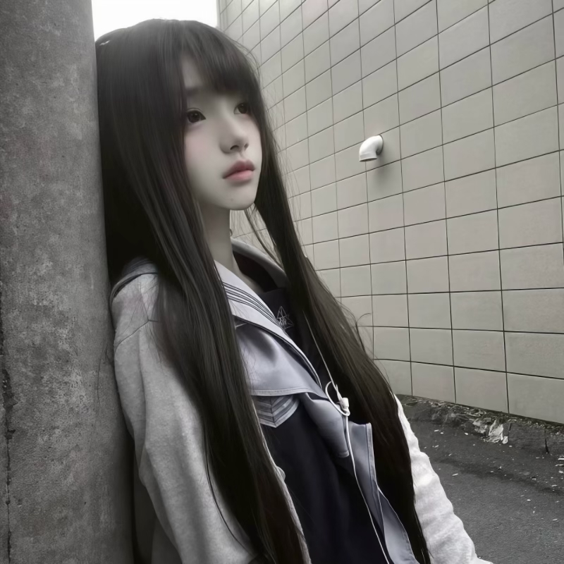 未语泪先流