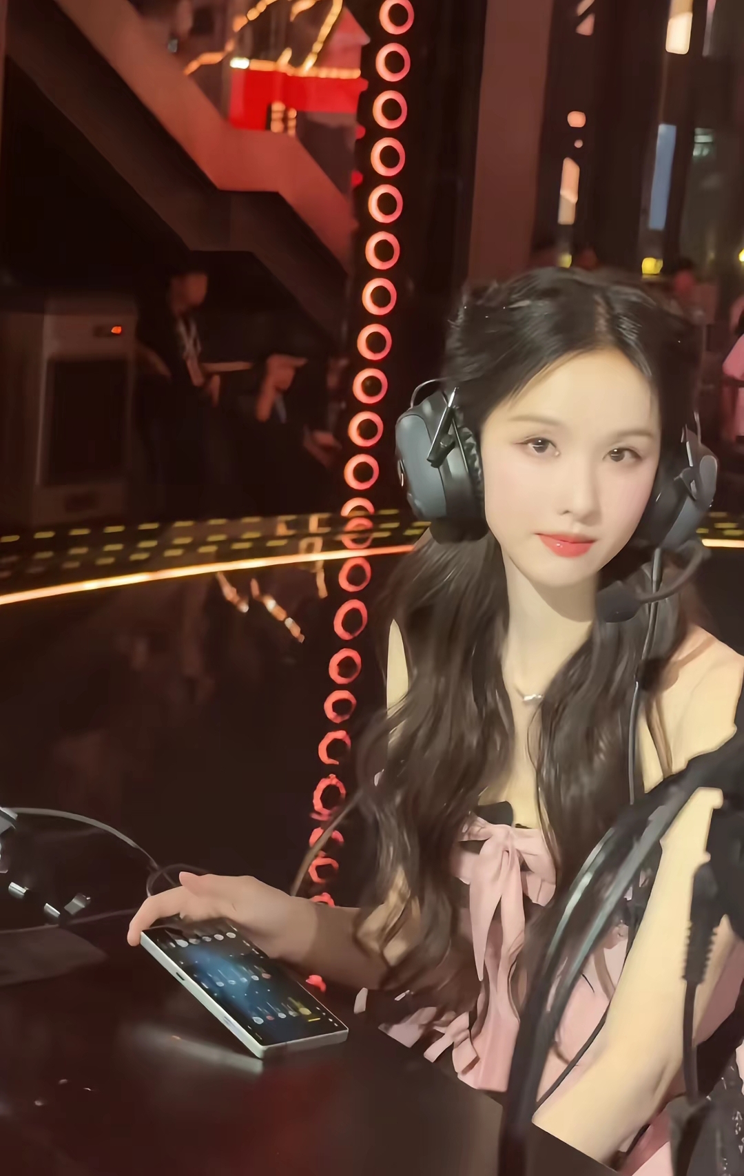 白玉若灵