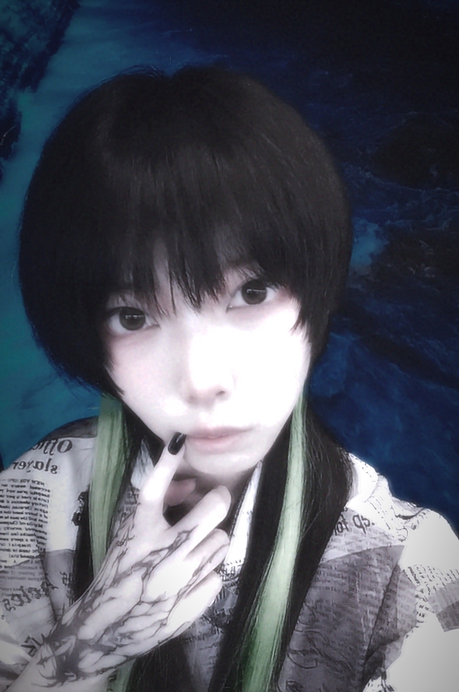 她问